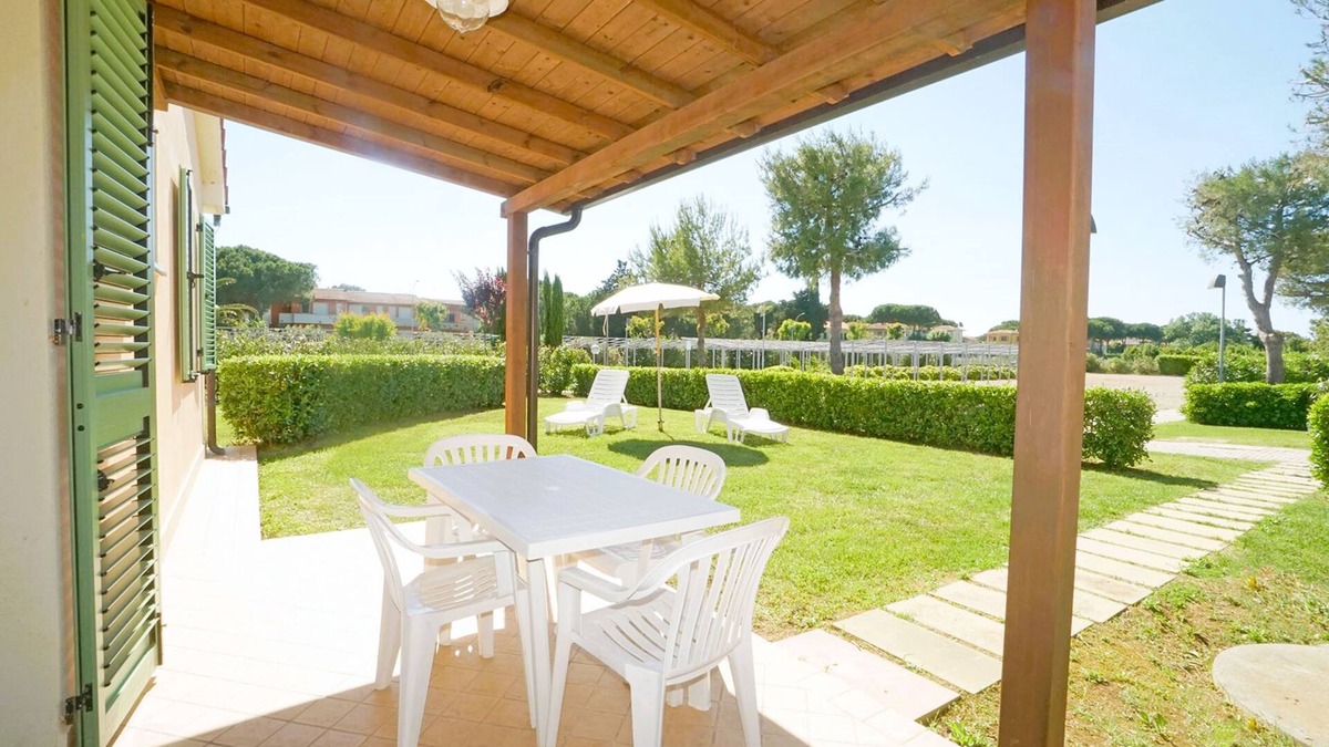 Vada Apartment | Residence just 600 meters from the beach
