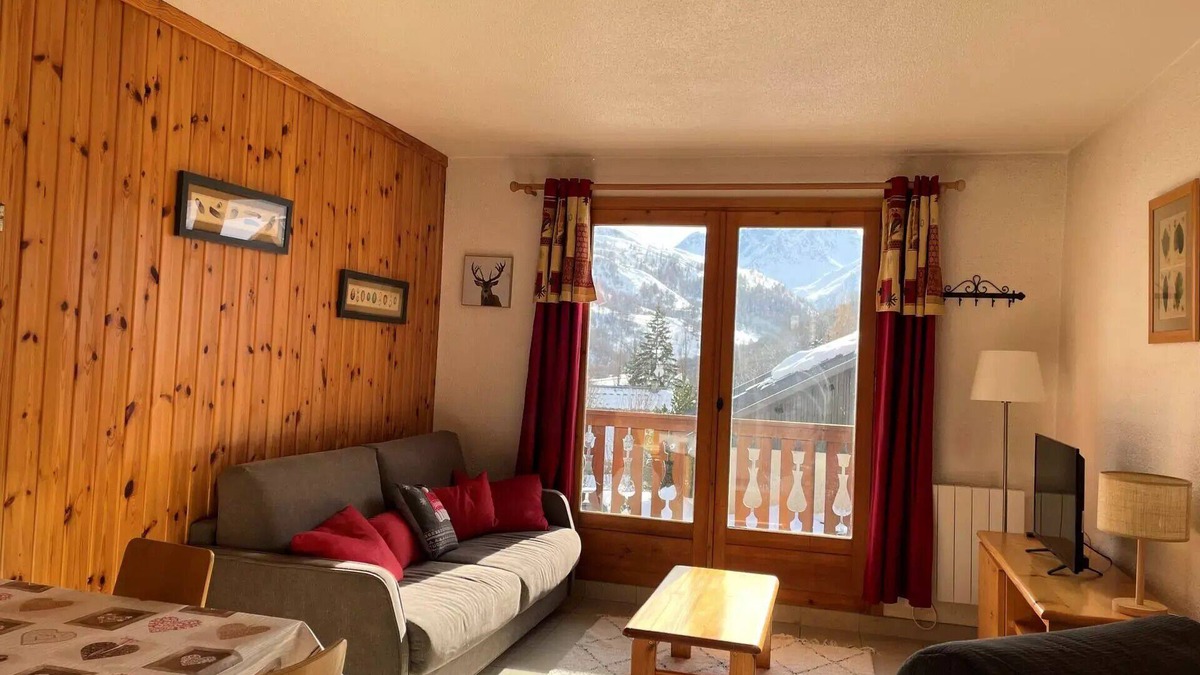 Valloire Apartment | Residence Les Arolles - Studio cabin 4/5 people exposed South