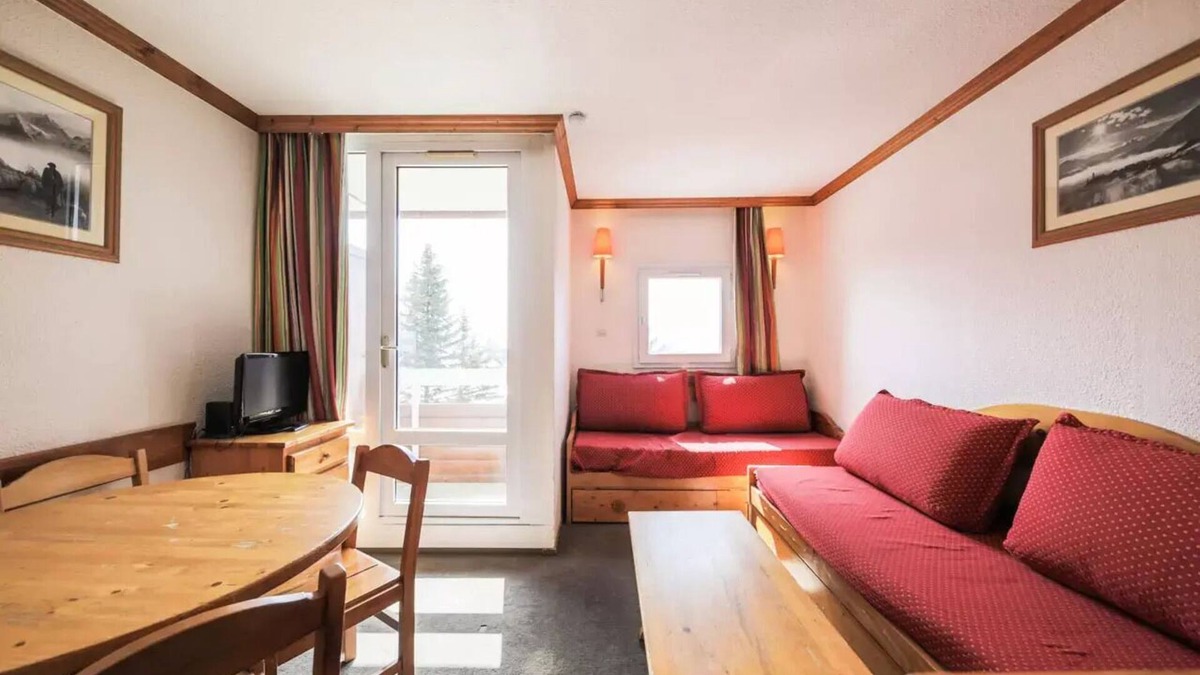 Eclose-Ouest Apartment | Residence Les Horizons d'Huez - maeva Home - Comfort 4-person studio