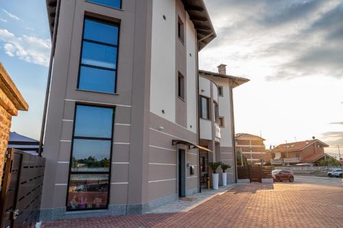 Caselle Torinese Apartment | Residence Mirage