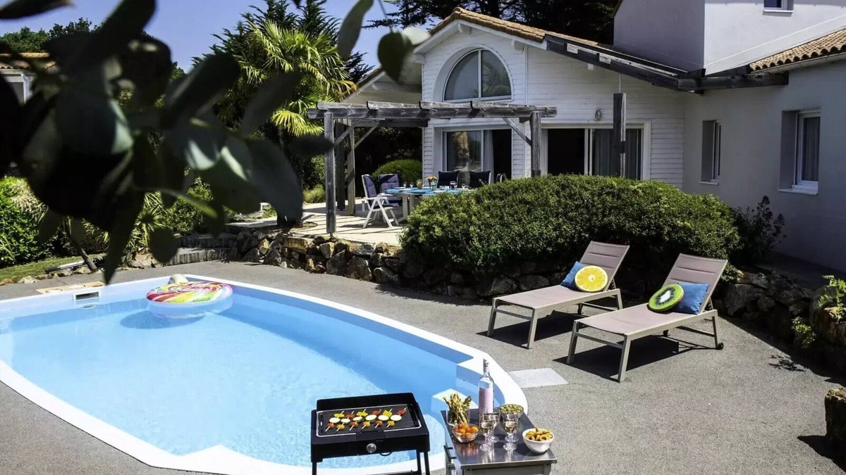 Chateau-d'Olonne Villa | Residence Oasis Les Jardins - Villa Sequoia 8 people with swimming pool
