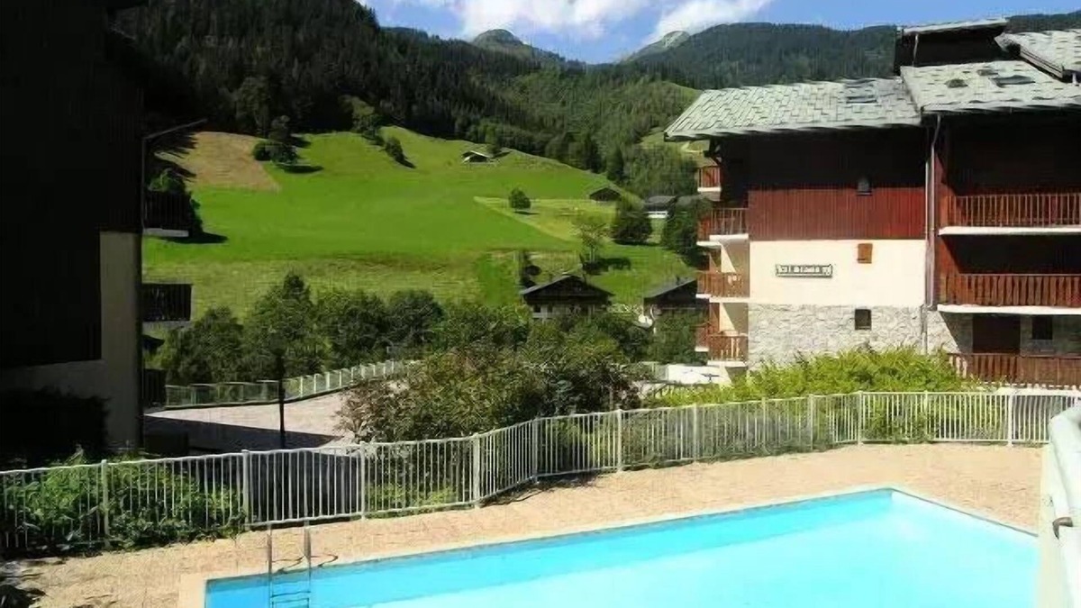 Areches Apartment | Residence Val Blanc 1 - Residence in the heart of Arêches, with swimming pool* in summer