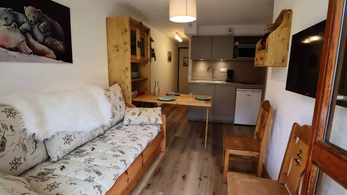 Areches Apartment | Residence Val Blanc 2 - Apartment 3 people renovated in 2022 village center Ranked 2 stars