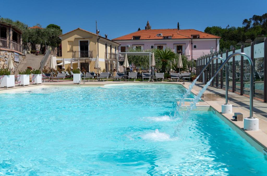 Bardino Vecchio Apartment | Residence Villa il Casale - appartamenti wellness e piscina riscaldata