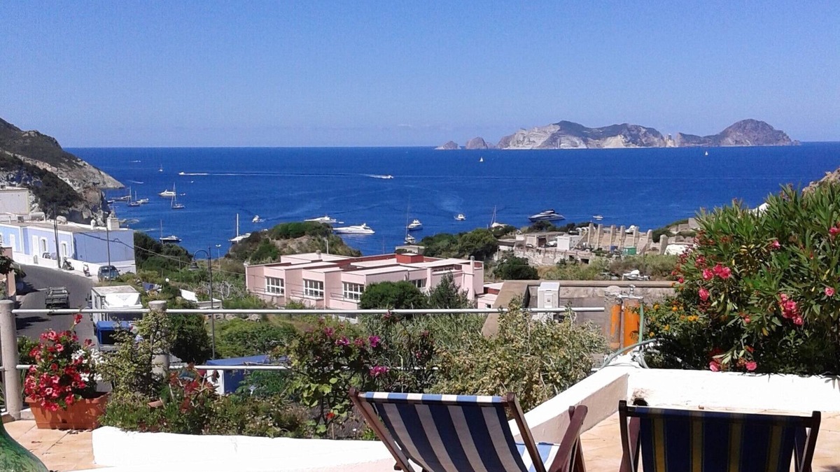 Le Forna Apartment | RESIDENCELAPIANA WITH BEAUTIFUL SEA VIEW PONZA