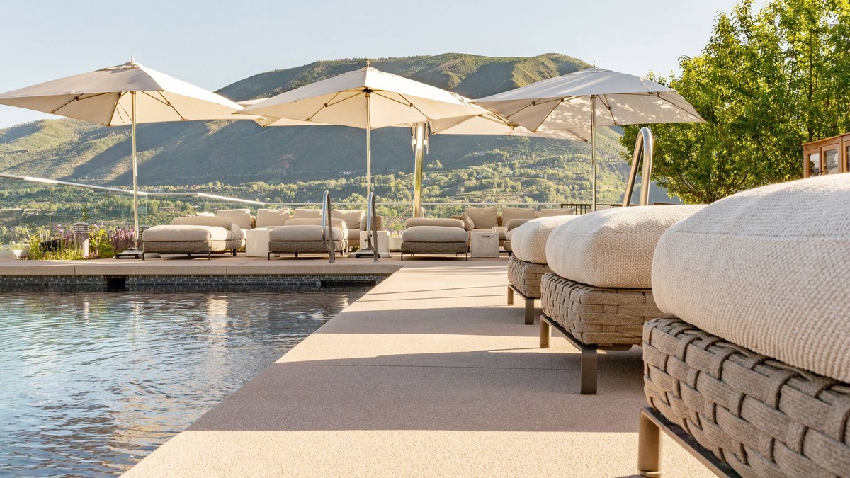 Downtown Hotel | Residences at the Little Nell