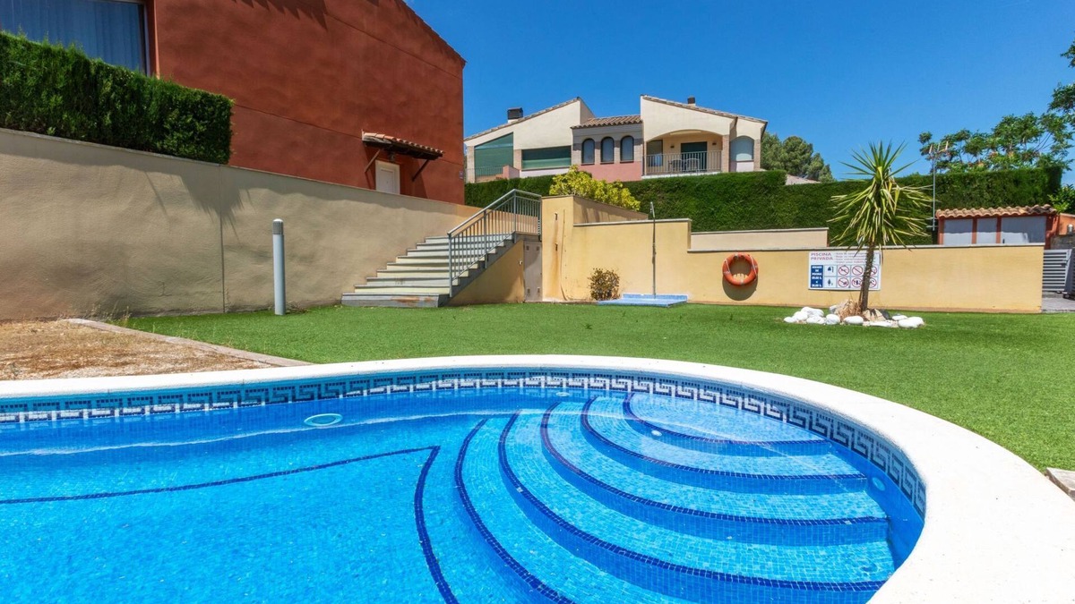 Bonmont Terres Noves House | Residencial Blau by Interhome