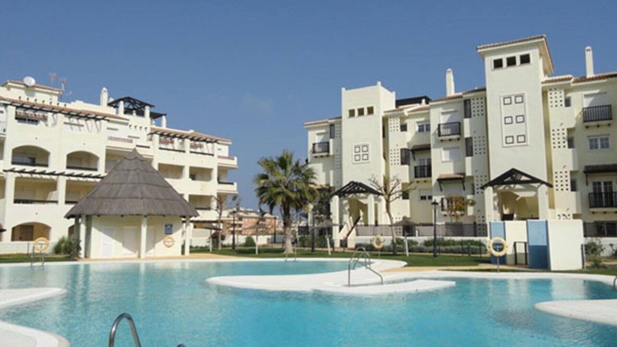 San Luis de Sabinillas Apartment | Residencial Duquesa 2108 Costa del Sol