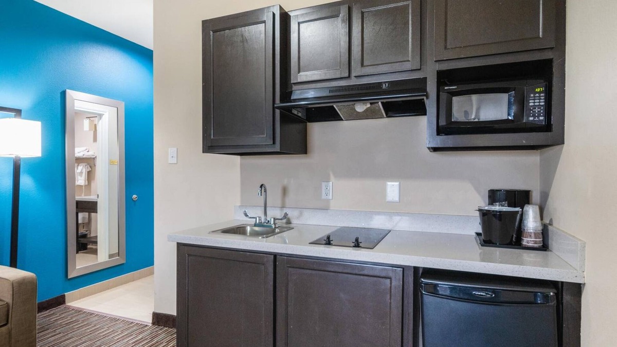Cotulla Hotel | Residency Suites - Cotulla