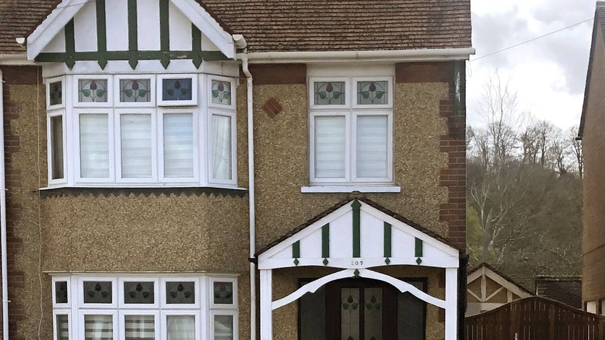 Harnham House | Residential 3 bed house on the Netherhampton Road with large garden