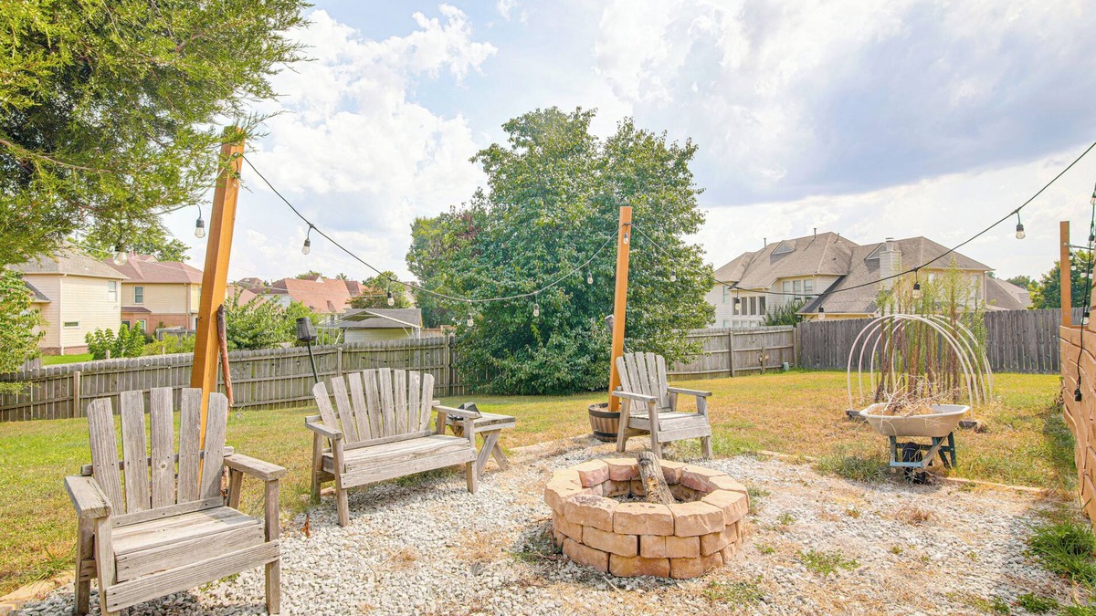 Cordova House | Residential Cul-De-Sac: Suburban Memphis Hideaway!