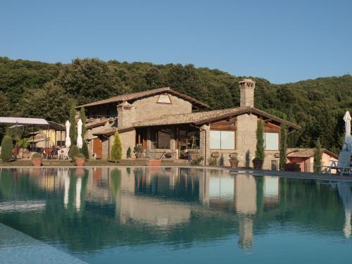 Trevignano Romano House | Residenza di Rocca Romana Holiday Home