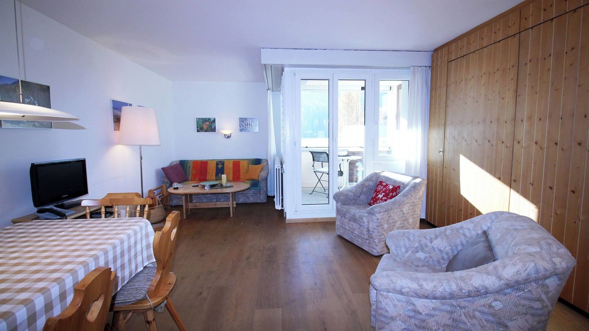 Sils-Maria Apartment | Residenza Lagrev - 2 1/2 room apartment no. 106 - type 25A - 1st floor - south