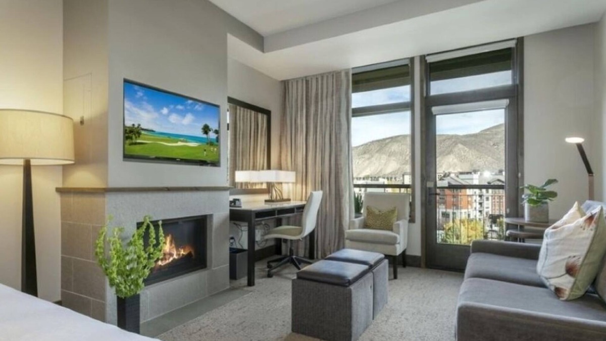 Avon Apartment | Resort And Spa, Ski in/out, Ski Valet, Concierge, Hot tub, Pvt Balcony, 8th Fl