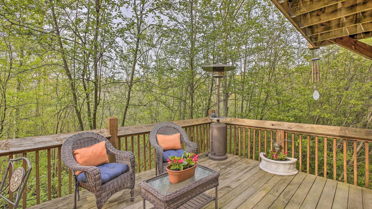 Oceana County Cabin | Resort Cabin w/Fire Pit: Golf, Hike and Play!