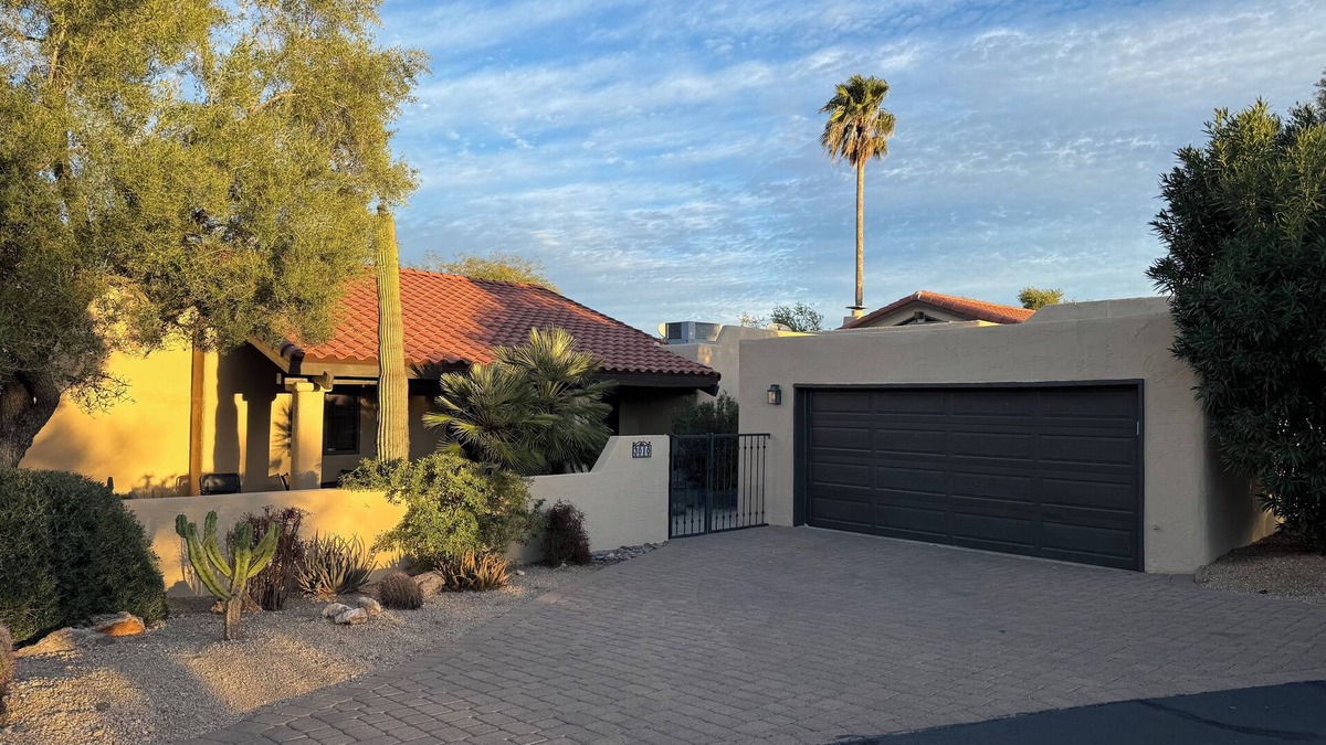 Scottsdale House | Resort Casita in the Boulders - gorgeous views of both the sunrise and sunset!
