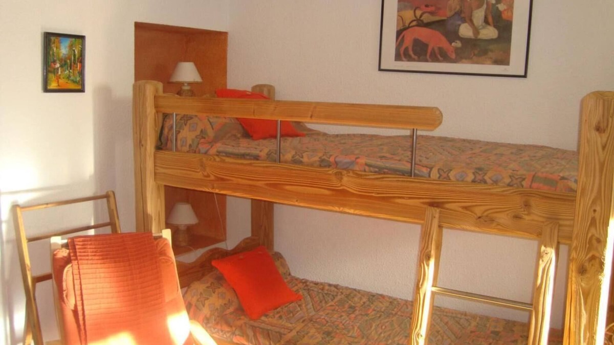 Areches Apartment | Resort center, 2nd floor, parking, tv, 53m², Arêches-Beaufort