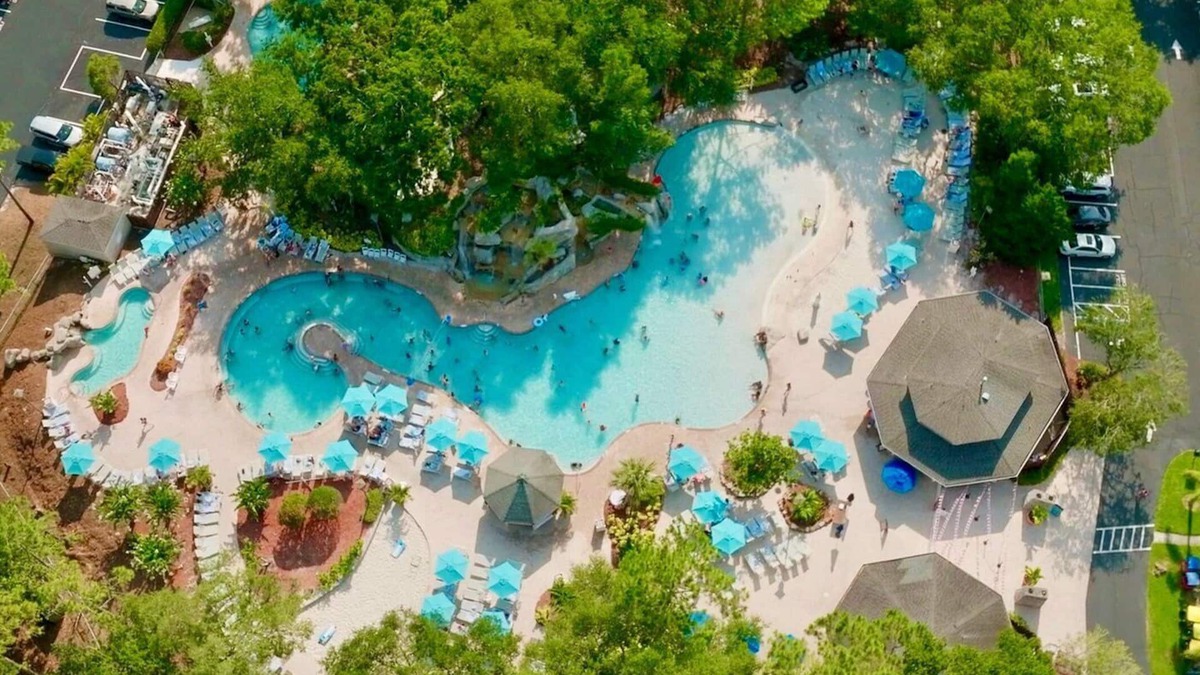 Palm Harbor Condo | Resort Condo at Innisbrook Steps to MegaPool Family-Friendly Golf & Nature