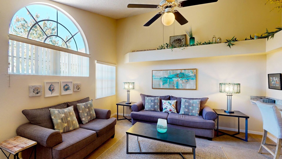 Kissimmee Condo | Resort condo w/shared Pool and Hot Tub, close to Disney & other theme parks