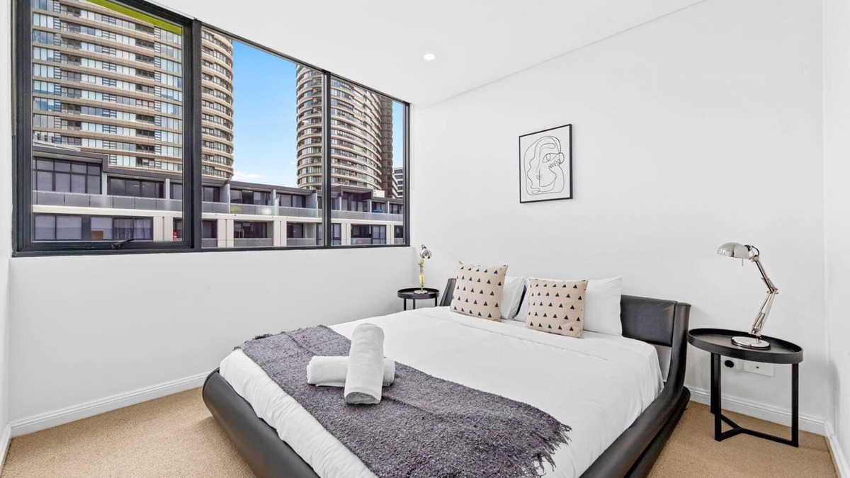 Sydney Olympic Park Apartment | Resort facilities on-site 4 bedroom Apartment Olympic Park