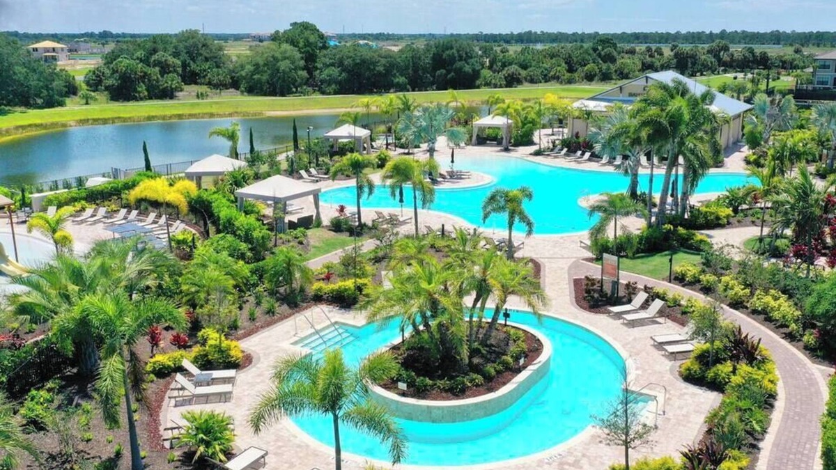 Sarasota House | Resort Full Living 2bd 2ba