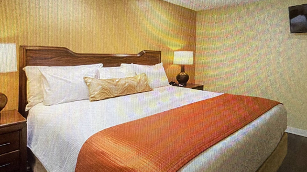 Paradise Valley Village Resort | Resort in N Scottsdale
