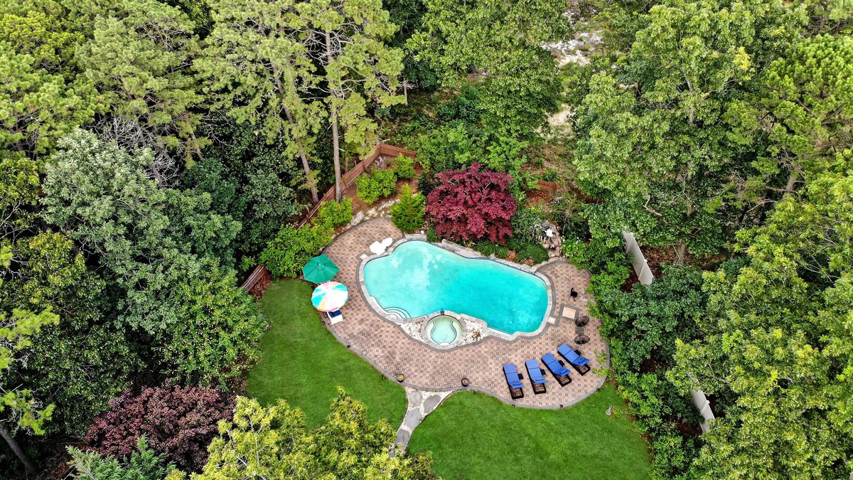 Galloway Resort | Resort Like Property 15 Minutes from the Beach