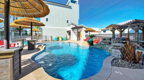 Port Aransas Apartment | Resort Pool Walk to the Beach Island Views Little Beach House by AvantStay