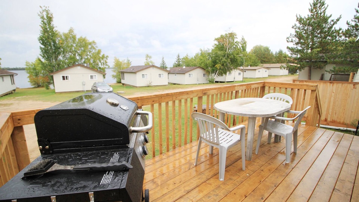 Manitoba Cabin | Resort Retreat at "All Decked Out"