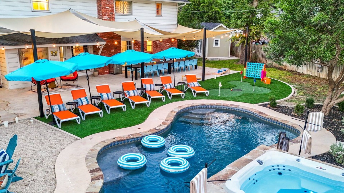 Medical Center District House | Resort Style Backyard Pool Putt Putt Hot Tub