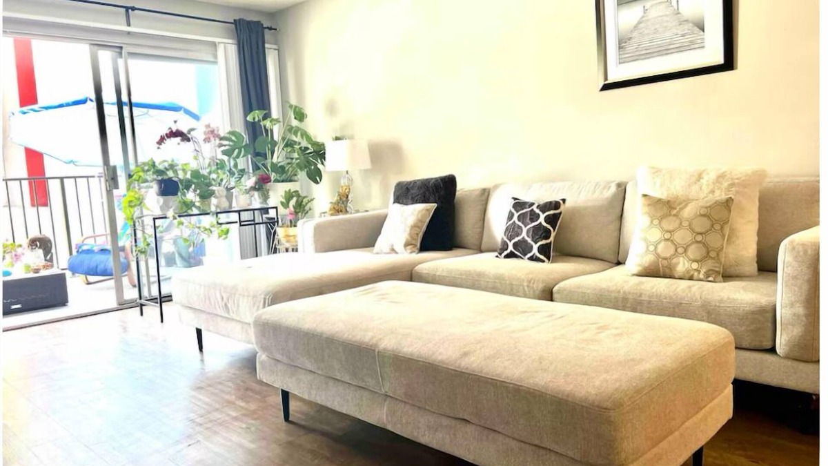 Atwater Village Apartment | resort-style community amenities in the vibrant Atwater Village neighborhood