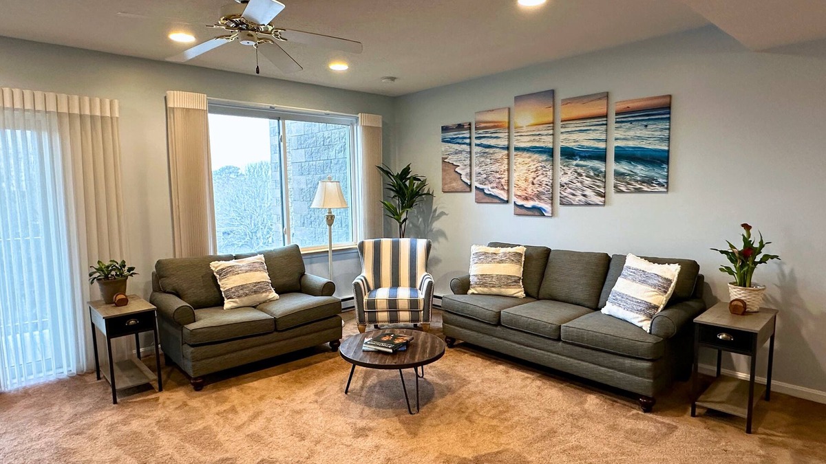 Barnstable County Condo | Resort Style Condo w/Exclusive Amenities: Private Beach, Saltwater Pool & More!
