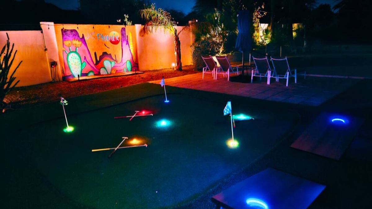 Paradise Valley Village House | Resort Style Living I Fresh Fruit I Heated Pool + Mini Golf I Luxe 4BR I