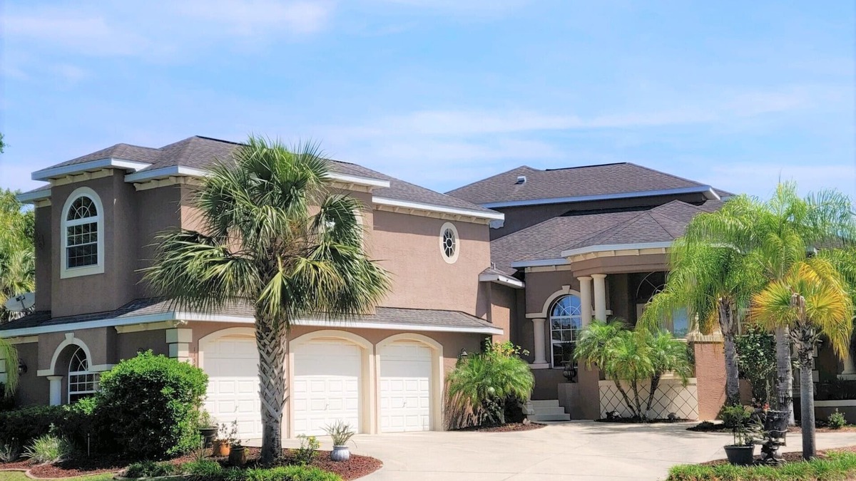 Dixie Shores House | Resort Style Pool, Dock, Pickleball, Kayaks, + so much more!