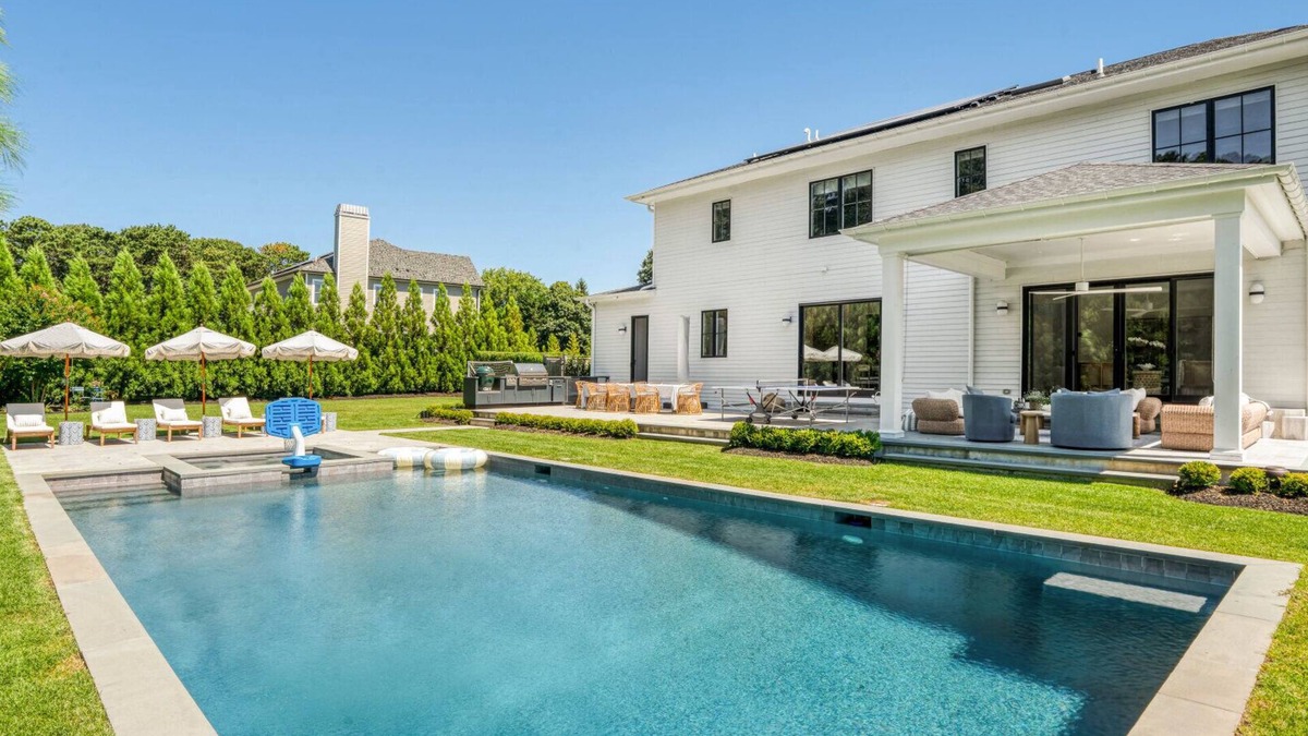 Shinnecock Hills House | Resort-Style Southampton Escape with Pool, Spa & Tennis, Moments to Beaches