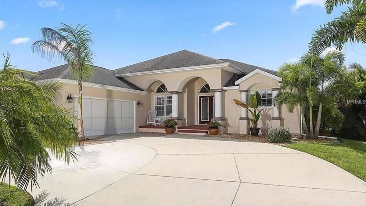Pine Valley Villa | Rest Awile Villa, full refund*, heated pool, sleeps 6