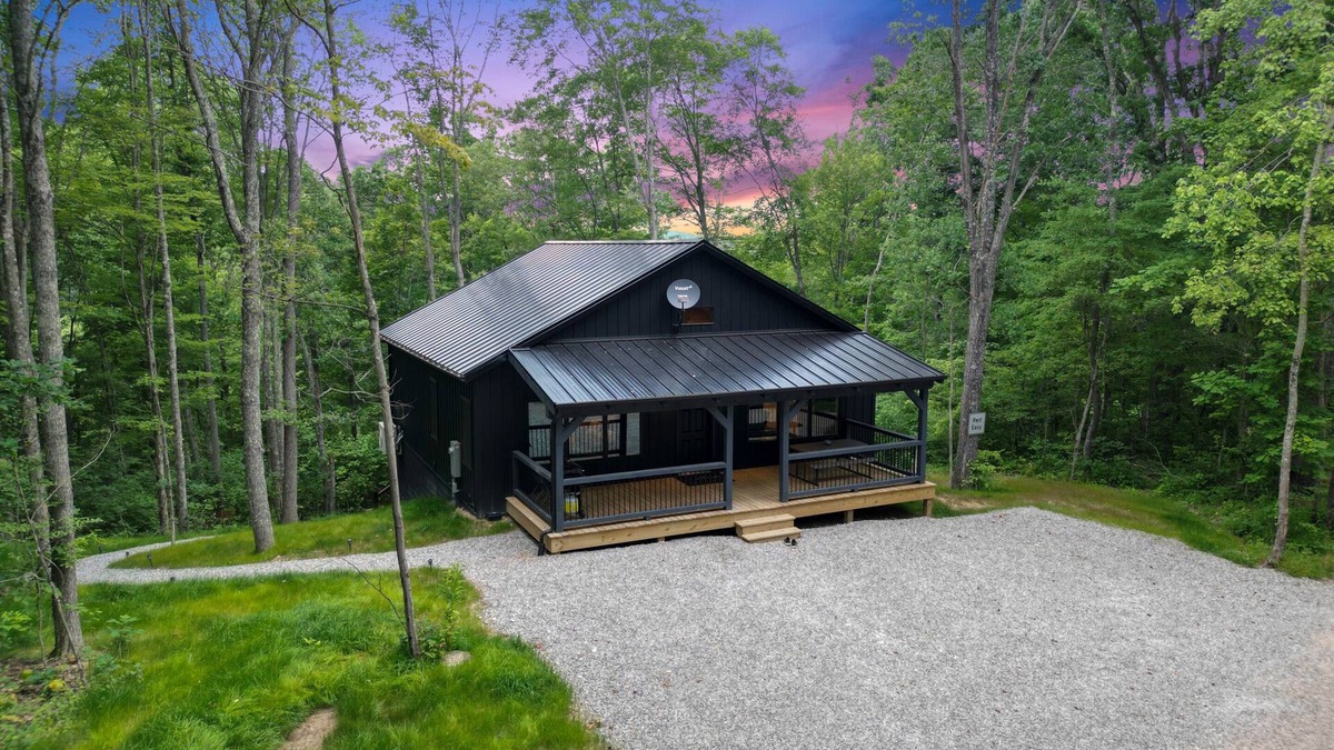 McArthur Cabin | Rest Easy | Hocking Hills
