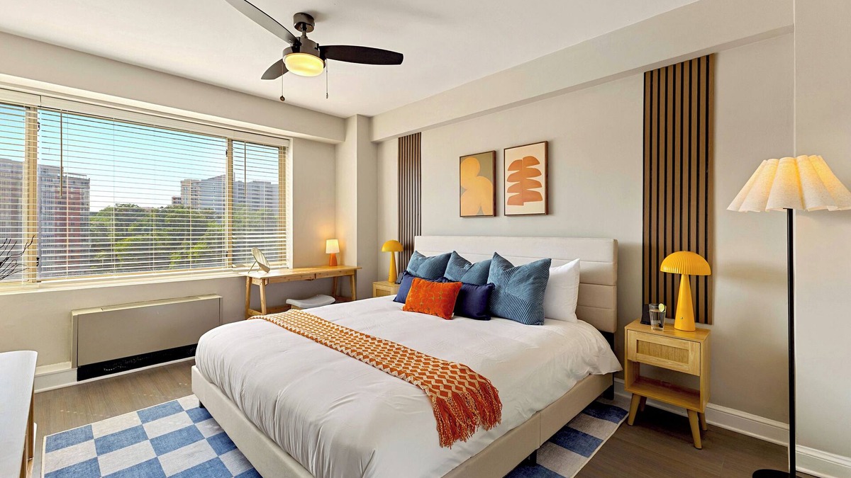 Radnor - Fort Myer Heights Apartment | Rest Easy Near DC Metro | Free Reserved Parking
