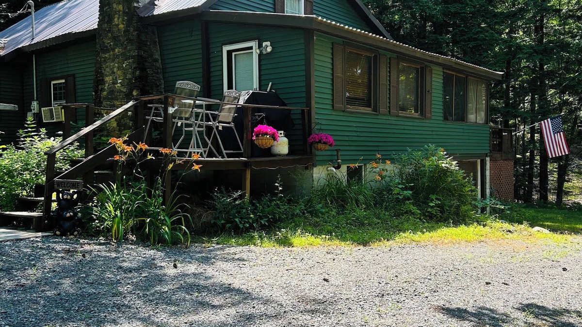 Day House | Rest, relax and reset! Breathe in that beautiful mountain air!