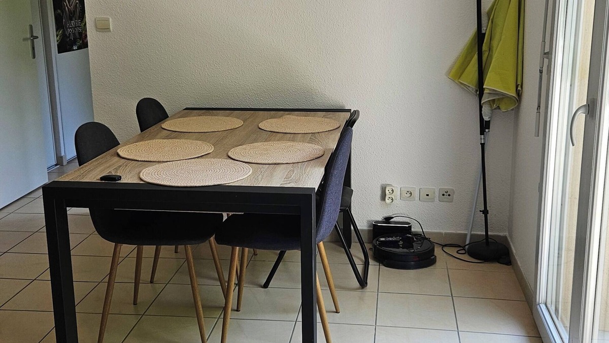 Nailloux Apartment | Rest, Relax