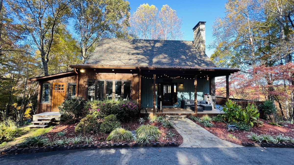 Dahlonega Cabin | Rest & Relaxation in Remote Cabin on 10 Acres