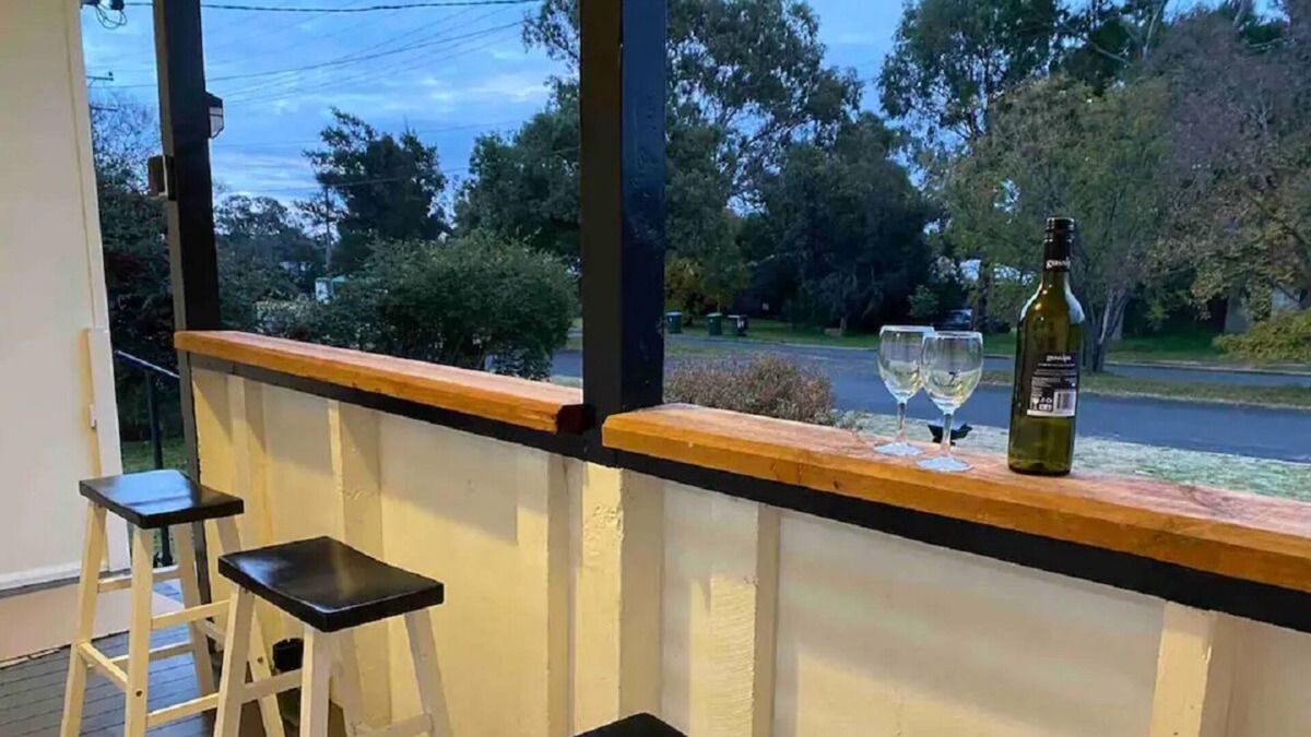 Gulgong House | Rest, Sleep & Relax @ Fitzroy Gulgong