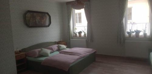 Nova Bystrice House | Restaurace a penzion Ubrousku prostři se