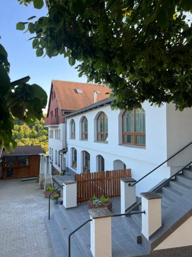 Rehlovice House | Restaurace a penzion U svaté Barbory