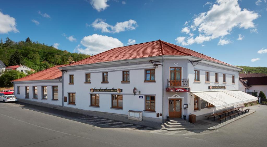 Nizbor Hotel | Restaurace Hotel Praha