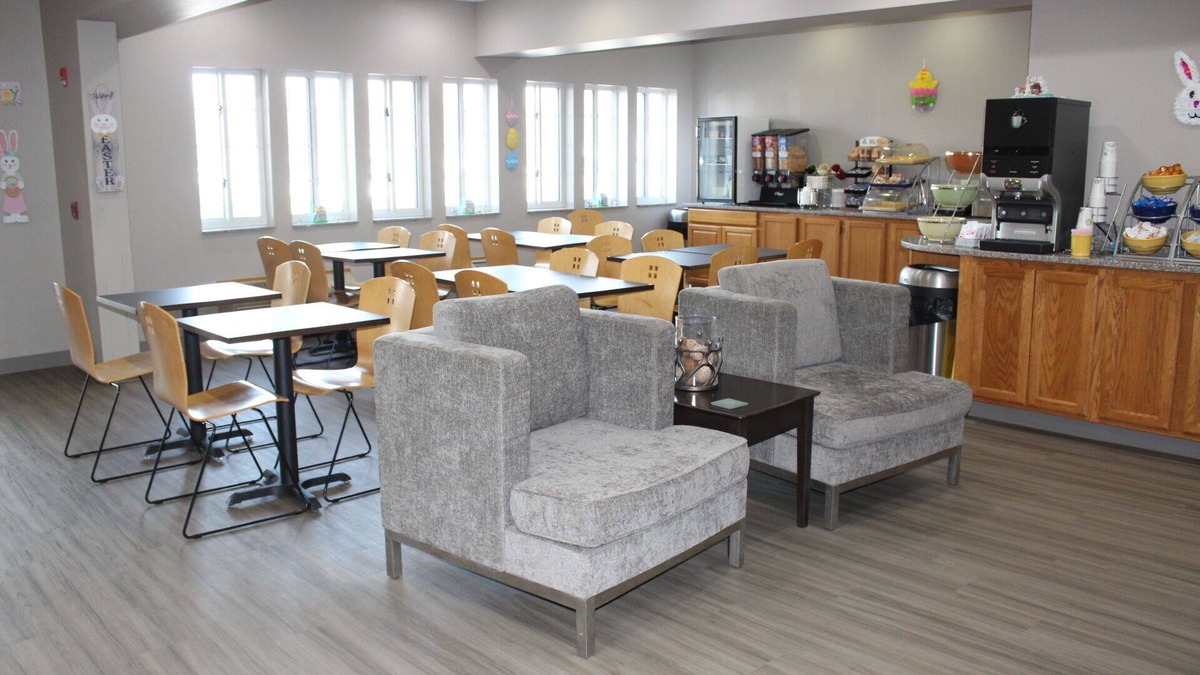 Spencer Hotel | Reston Inn & Suites
