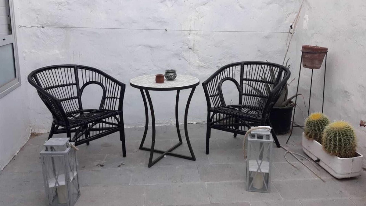 Ingenio House | Restored 18th century house, terrace, garden and organic garden.