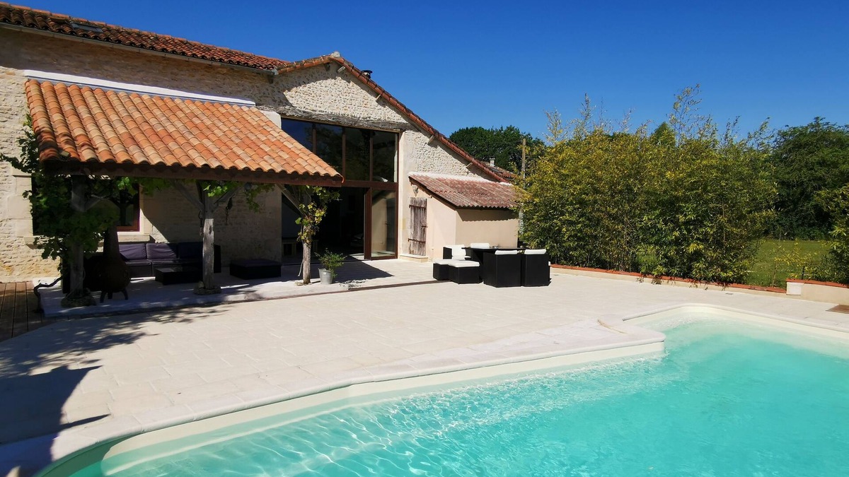 Champniers House | Restored barn from late 18th century with pool