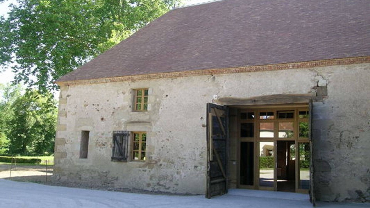 Sauvagny Cottage | Restored barn with fireplace, enclosed garden, pets allowed