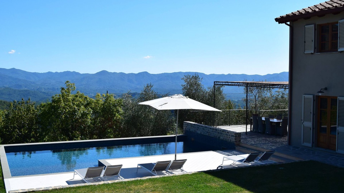 Licciana Nardi Villa | RESTORED COUNTRY VILLA - Stunningly beautiful, luxury holiday accommodation